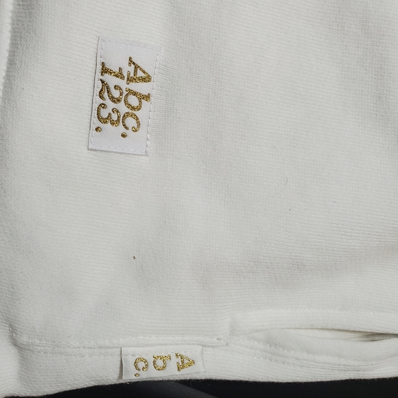 NWT ADVISORY BOARD CRYSTALS Abc 123 WOMEN SWEATSHORTS Selenite -white Sz M - Picture 3 of 12